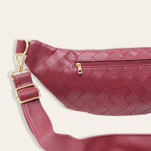 Trendy Luxe Belt Bag - Woven Plum