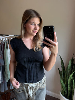 Molly Tee, Black - The Red Thread Boutique