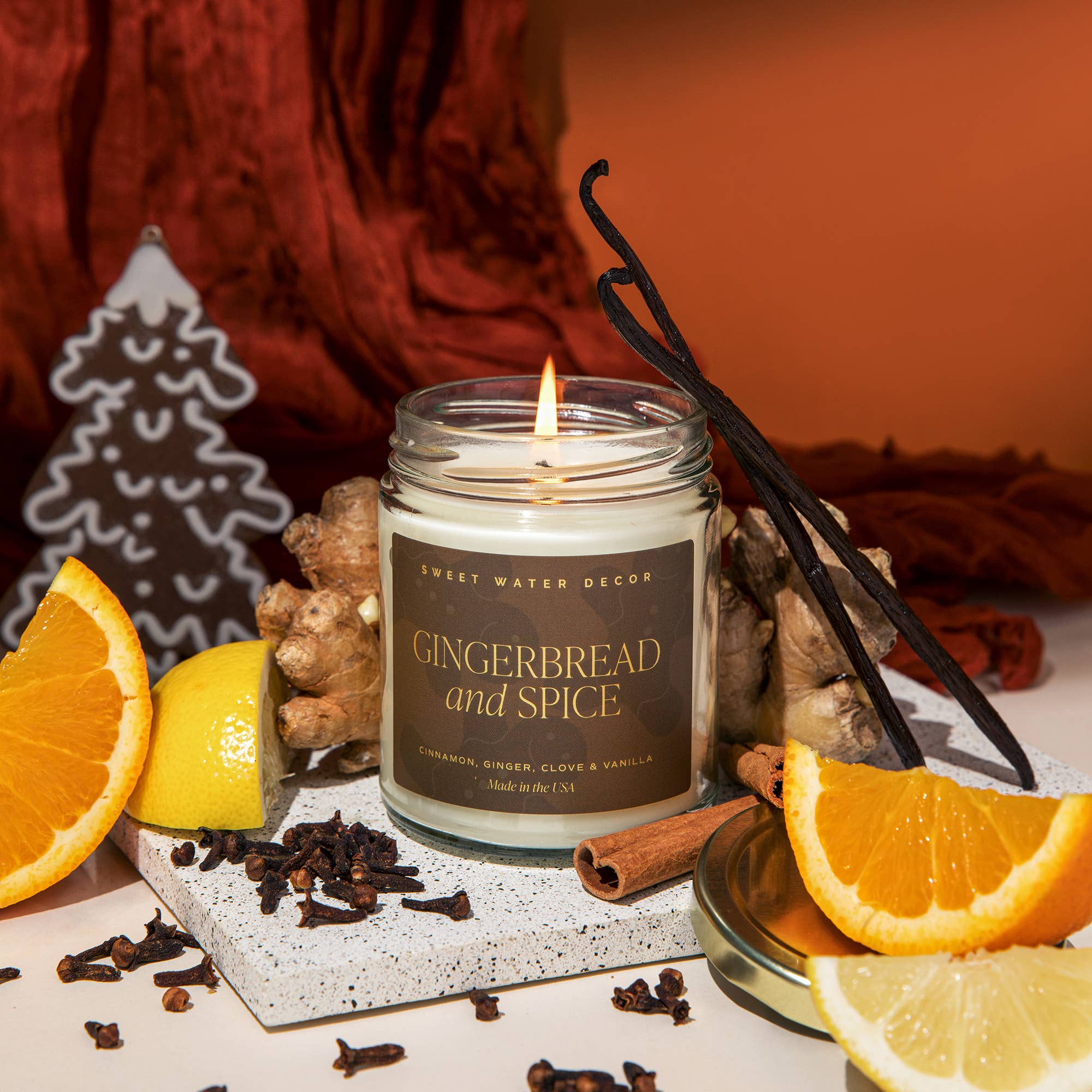 Gingerbread and Spice 9 oz Soy Candle (Gold Foil)