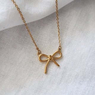 Bow Necklace