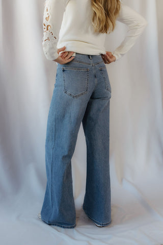 Twisted Barrel, Medium Wash - The Red Thread Boutique