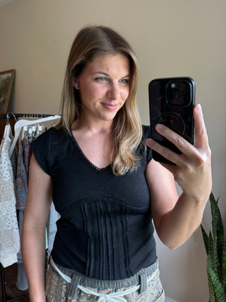 Molly Tee, Black - The Red Thread Boutique
