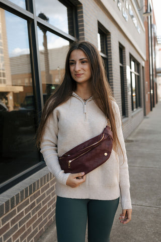 Trendy Luxe Belt Bag - Woven Plum