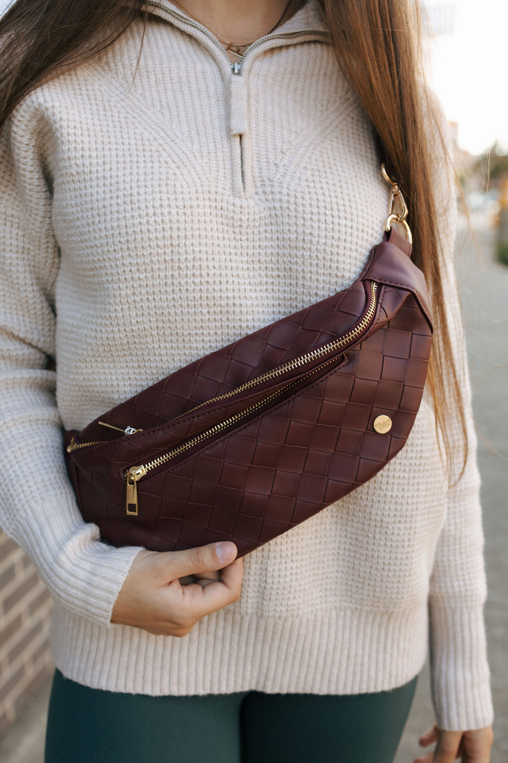 Trendy Luxe Belt Bag - Woven Plum