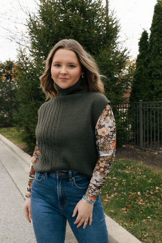 Turtleneck Sleeveless Sweater, Green