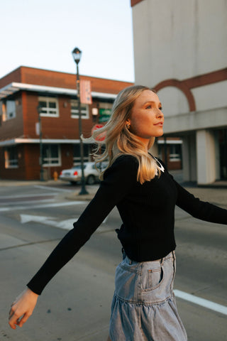 Scalloped Sweater, Black