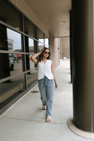 Anastasia Vest, White *final sale - The Red Thread Boutique