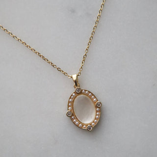 Aurora Necklace | White Shell Pendant Necklace - The Red Thread Boutique