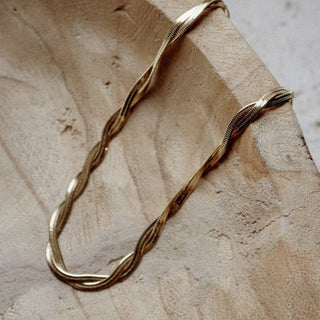 Beatrice necklace - The Red Thread Boutique