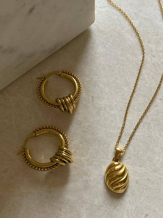 Bev Chunky Hoops - The Red Thread Boutique