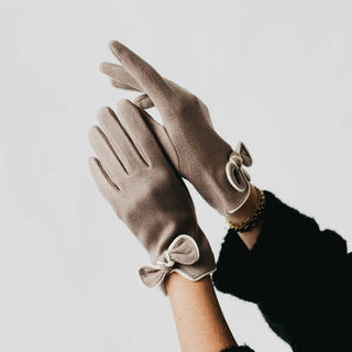 Bow Gloves: Red - The Red Thread Boutique