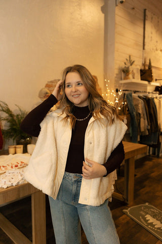 Bria Sherpa Vest, Cream - The Red Thread Boutique