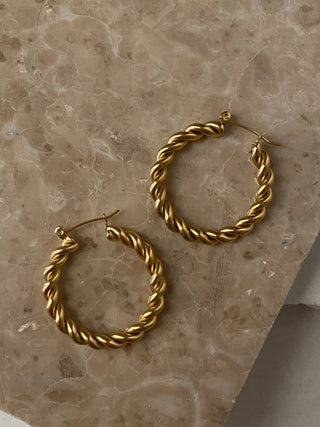 Chelsie Twisted Hoop - The Red Thread Boutique
