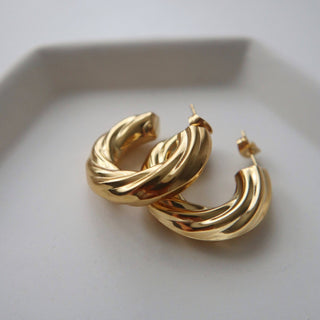 Delaney Hoops | Lightweight Hollow Hoops - The Red Thread Boutique