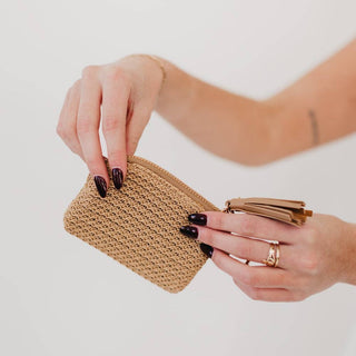 River Raffia Clippable Card Holder Wallet: Tan - The Red Thread Boutique