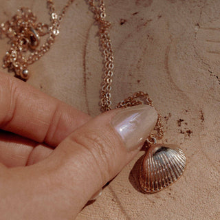 Shell necklace - The Red Thread Boutique