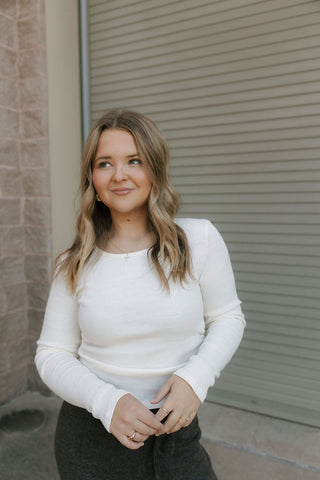 Side Ruched Top, Cream *final sale* - The Red Thread Boutique