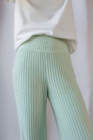 Z Supply Dawn Smocked Rib Pants, Sprout - The Red Thread Boutique